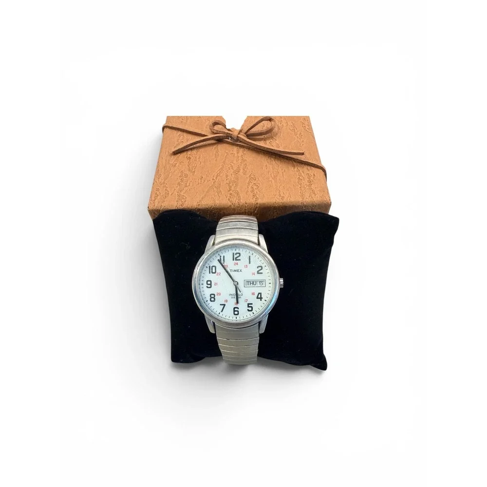 Timex Mens Easy Reader Indiglo Watch Silver Expansion Band White Dial W8 CR2016